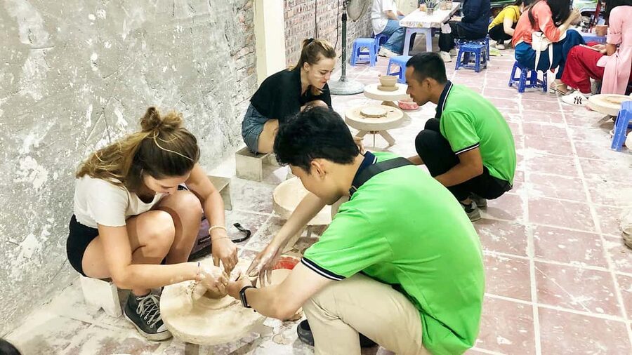 Hanoi City Tours With Small Groups (By Bus/Jeep Car/Cycling) - Bat Trang pottery and the longer bus choice