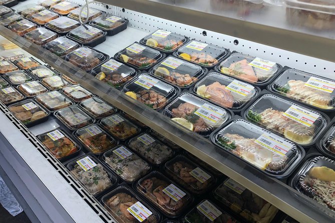 Hawaiian Food Tour by Bike in Oahu - Waikiki Surf Club and the canoe stop