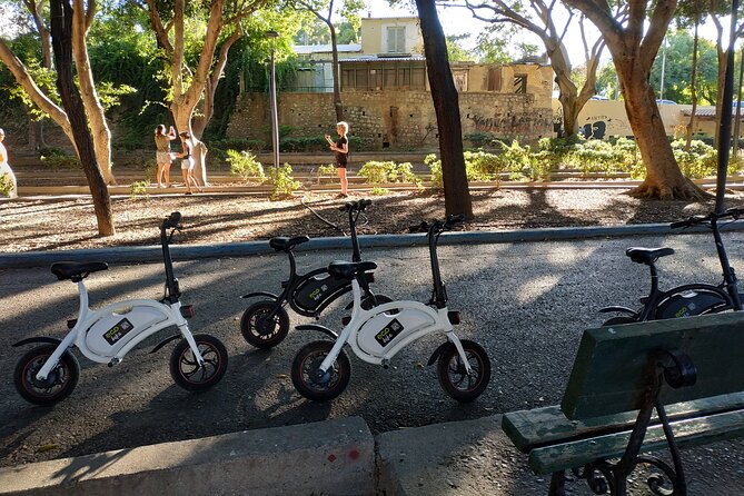 Heraklion: E-Bike Food Tour – Discover the Flavors of Crete - Cretan food near the Historical Museum