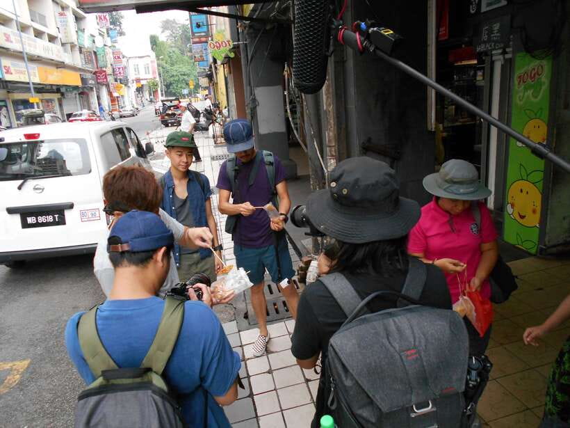 Hidden Kuala Lumpur: 4-Hour Bike Tour - From famous streets into the narrow lanes