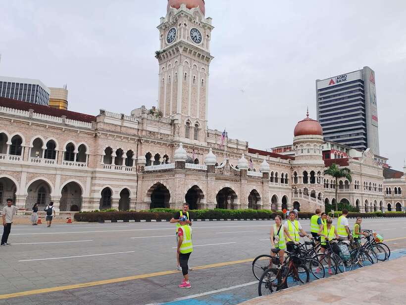 Hidden Kuala Lumpur: 4-Hour Bike Tour - Who should book this ride?