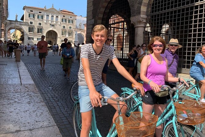 Highlights and hidden gems Verona Bike Tour - Starting at the Arena in Piazza Bra