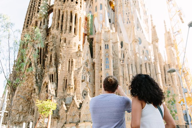 Highlights & Hidden Spots of Barcelona Bike Tour w/ Local Guide - What the $42.33 price really buys you