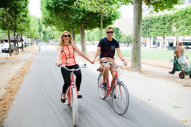 Highlights of Paris Bike Tour w/ a Local Guide (English or Dutch) - Place de la Concorde and the Tuileries Gardens