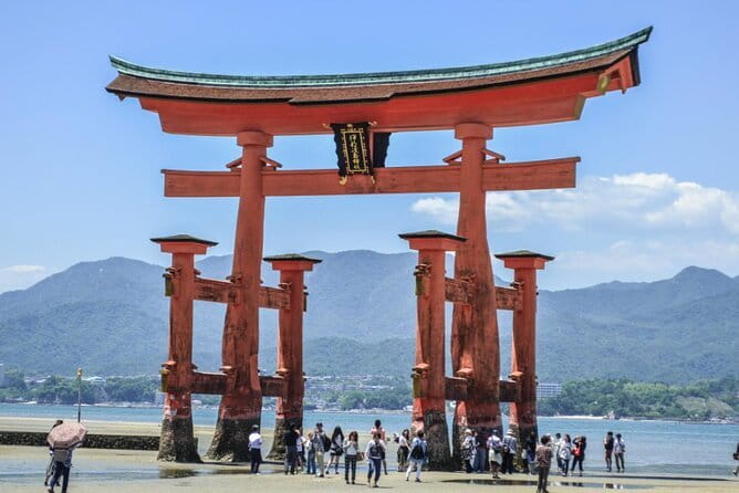 Hiroshima and Miyajima by Bike and Boat - Timing, meeting point, and practical planning