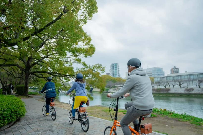 Hiroshima: Peace Cycling Tour with Local Guide - Meeting at Peace Park and getting oriented