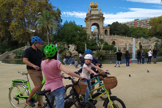 Historical Barcelona E-bike Guided Tour - Gaudí’s La Pedrera and Casa de les Punxes