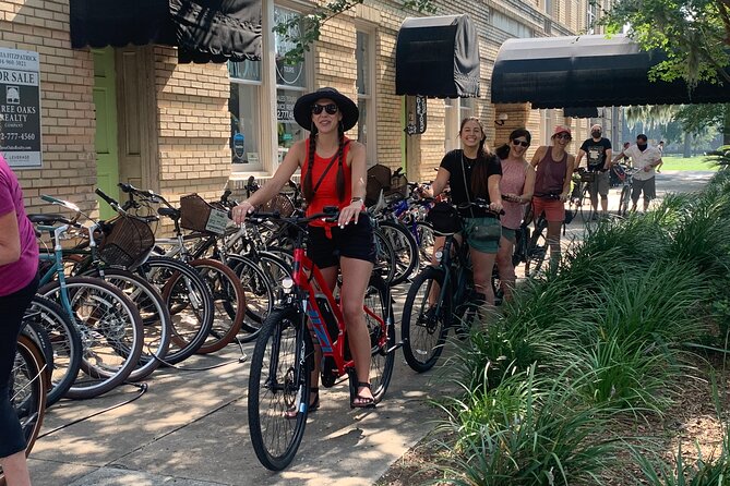 Historical Bike Tour of Savannah and Keep Bikes After Tour - Chippewa Square and the movie connection