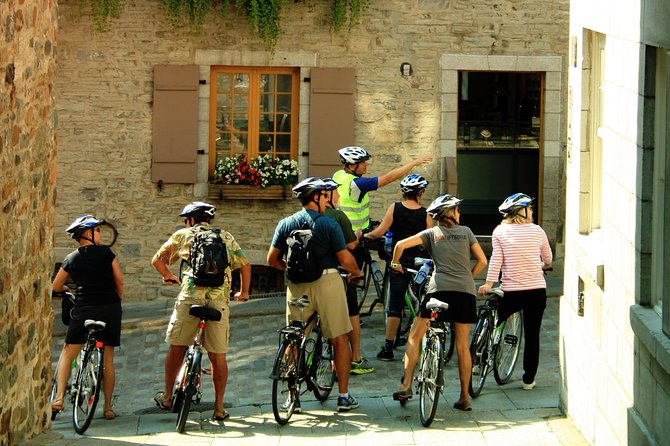 Historical Lower Town & Neighborhoods Bike Tour - Why a bike is a smart way to see Lower Town