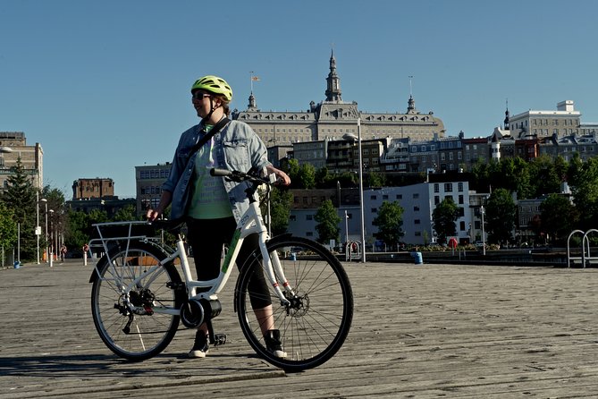 Historical Lower Town & Neighborhoods Bike Tour - Le Grand Marché and a taste of local life