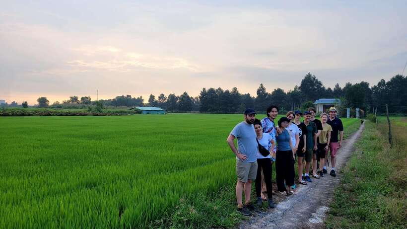 Ho Chi Minh City: 2-Day Bike & Kayak Mekong Delta Tour - An evening at Family Tiny Garden