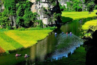 Hoa Lu – Tam Coc – Ninh Binh Day Tour: Biking, Visit Local Family