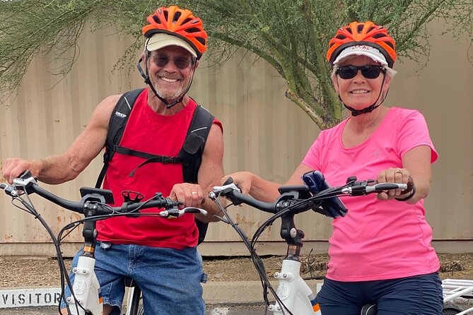 Hole in the Rock & Tempe Lake E-Bike Tour - 2 Hours - The return beside canals and Camelback Mountain