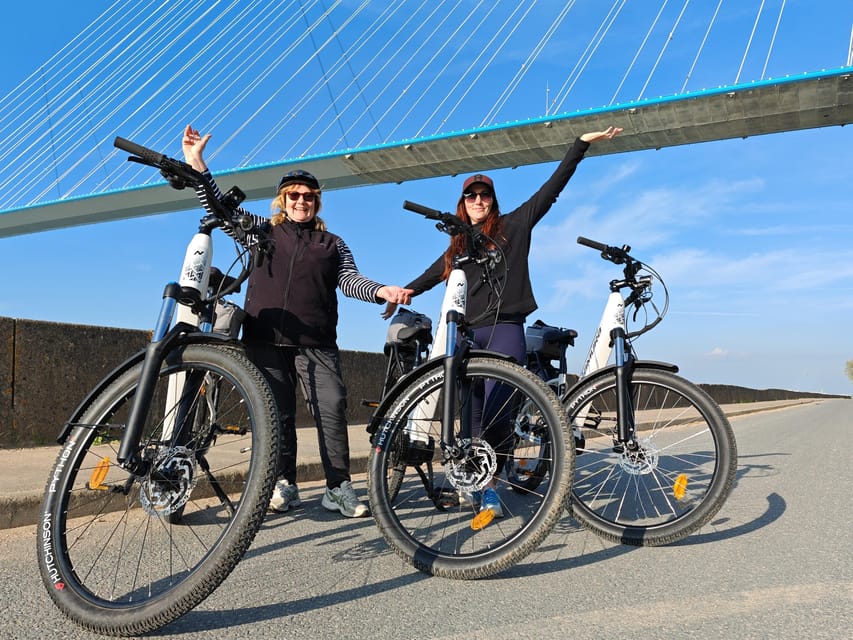Honfleur's Landmarks & Gems E-Bike Tour - The guide makes the difference