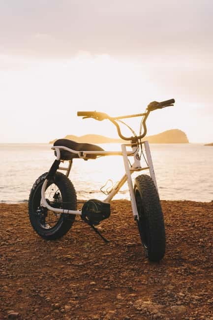 Ibiza: E-Bike self-guided rental adventure - Font d’Atzaró and the roads beyond town