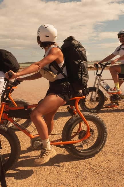 Ibiza: E-Bike self-guided rental adventure - Returning through Santa Eulalia and the river