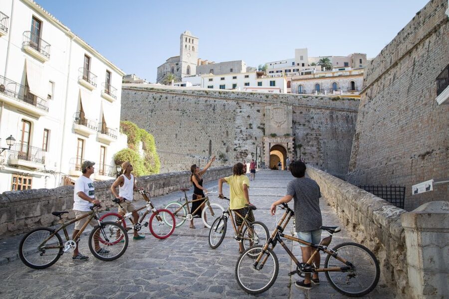 Ibiza Town Private Guided Sightseeing Tour by Bike - The three- and four-hour routes: adding the beaches