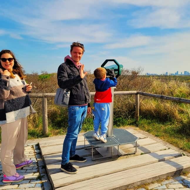 Interactive Safe 2,5hr Bike tour with Entertaining Guide - Noordeinde Palace and the royal city