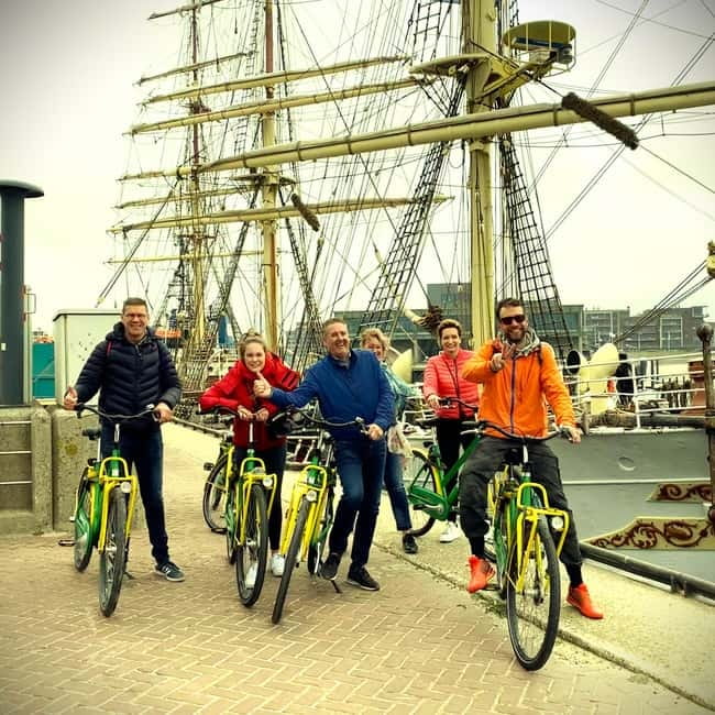 Interactive Safe 2,5hr Bike tour with Entertaining Guide - Scheveningen and the North Sea