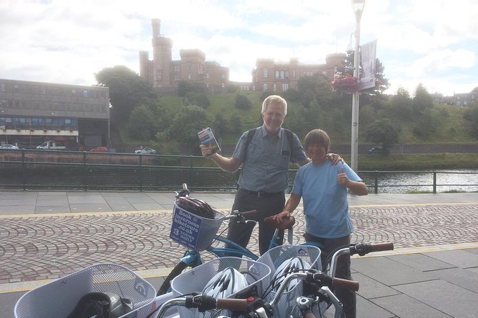 Inverness Bike Tour a 2 hours guided bike tour around the Waterways of Inverness - Riding through the Ness Islands