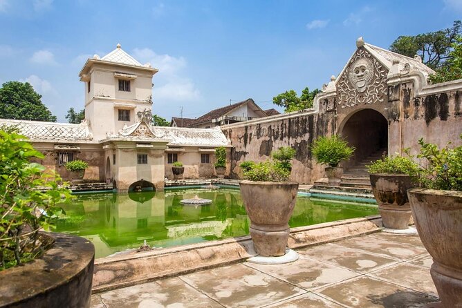 Jogja Hidden Gems - Cycling Tour - A look at local work and responsible travel