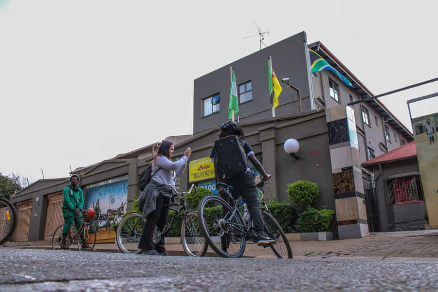 Johannesburg: Inner City Guided Cycling Tour - Maboneng and a meeting with local creativity