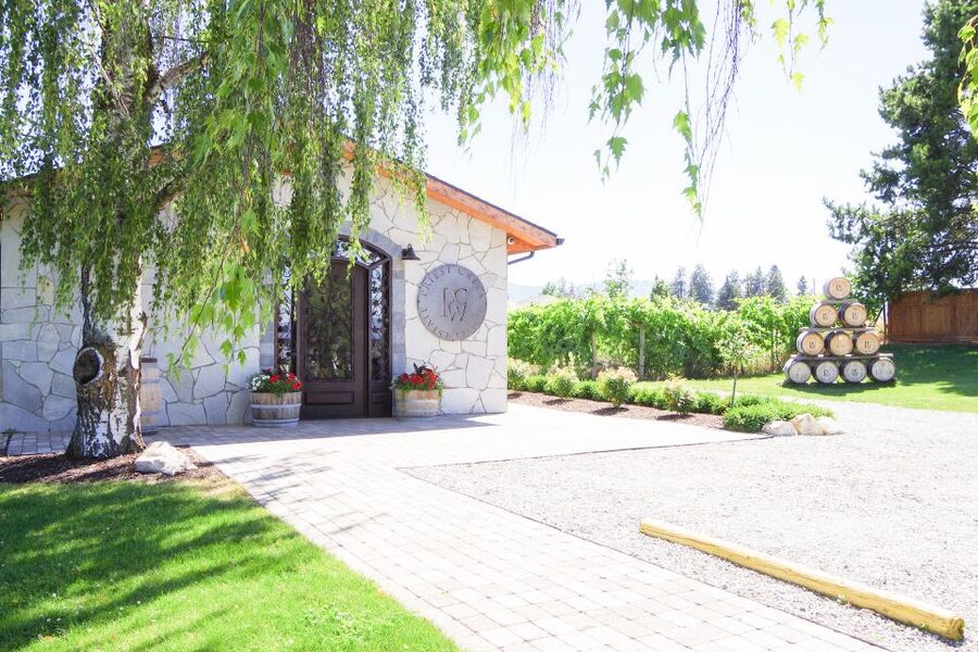 Kelowna: E-Bike Guided Wine Tour with Lunch & Tastings - Meadow Vista Honey Wines is the day’s main pause