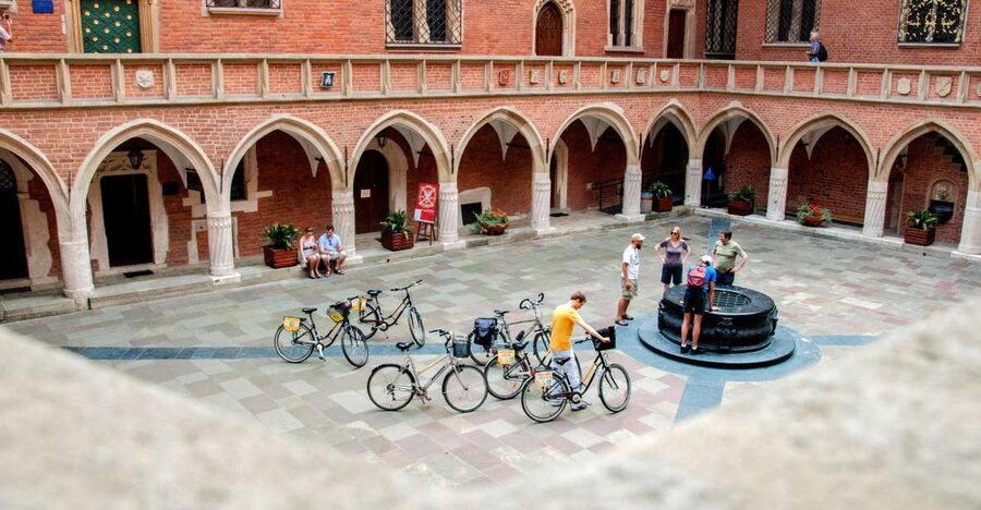 Krakow: Bike Tour of Old Town, Jewish Quarter and the Ghetto - Key points at a glance