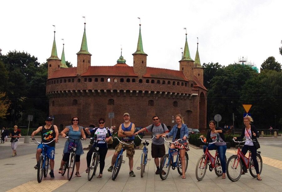 Krakow: Highlights of Krakow Bike Tour - Small Group - Podgórze and the Former WWII Ghetto