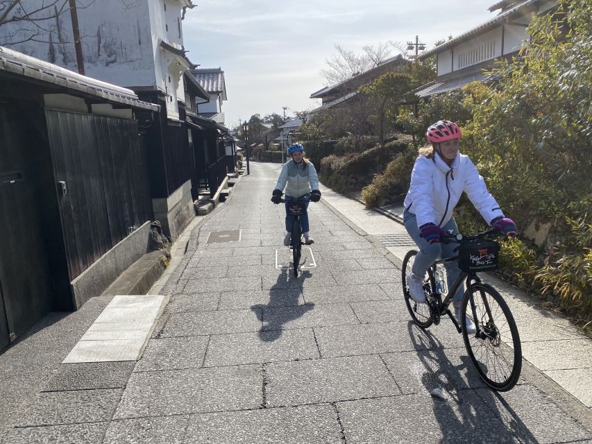 Kyoto: Arashiyama Bamboo Forest Morning Tour by Bike - The bamboo forest before the crowds arrive