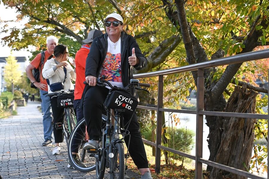 Kyoto: Full Day Bike Tour - Gion reveals Kyoto’s famous old lanes