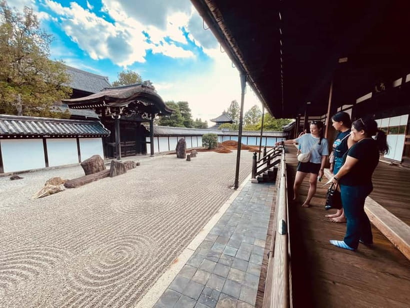 Kyoto: Fushimi Inari Shrine and Tofukuji Temple E-Bike Tour - Practical details before setting off