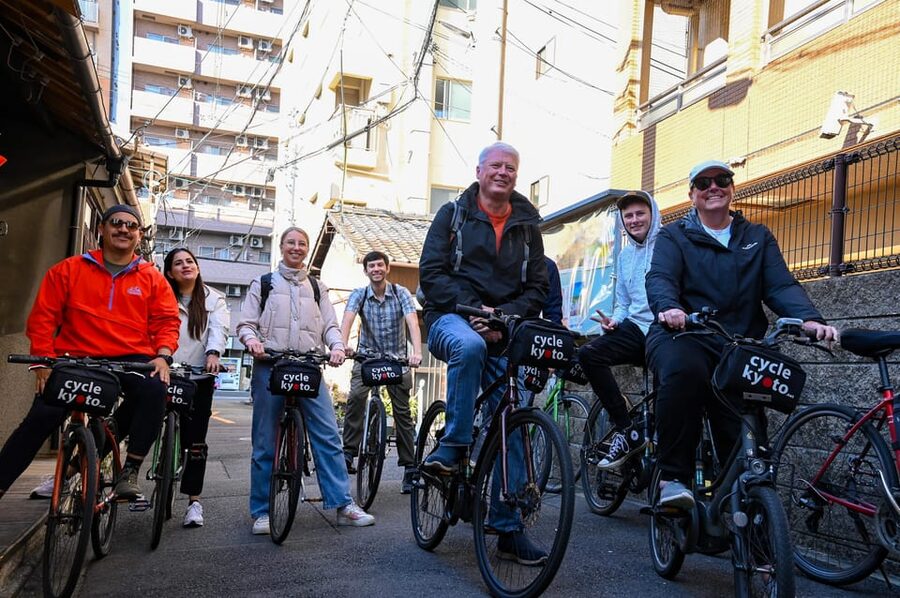 Kyoto: Half-day Guided Bike Tour with Fushimi Inari - Arriving at the orange gates of Fushimi Inari