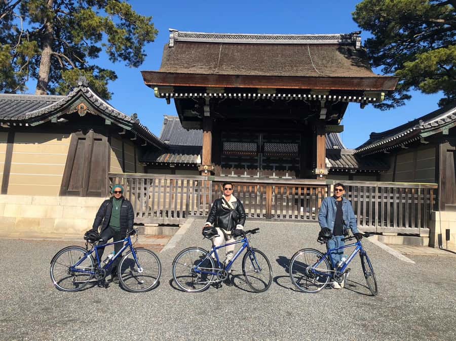 Kyoto: Memory Kyoto E-Bike Tour - Riding through Kyoto’s quieter residential streets