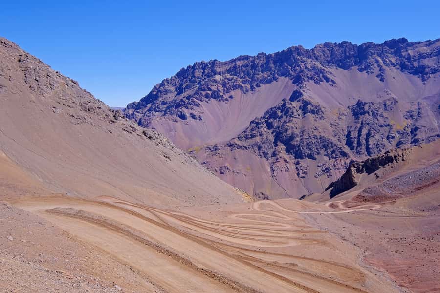 La Paz: Mountain Bike Down the World's Most Dangerous Road - Lunch and animals at La Senda Verde