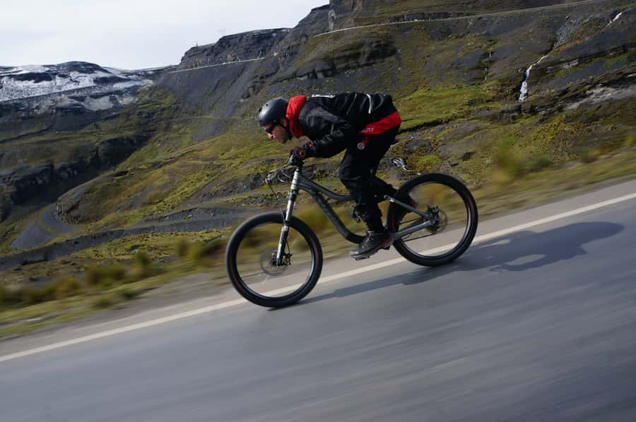 La Paz: Mountain Bike Down the World's Most Dangerous Road - Who should book this ride?
