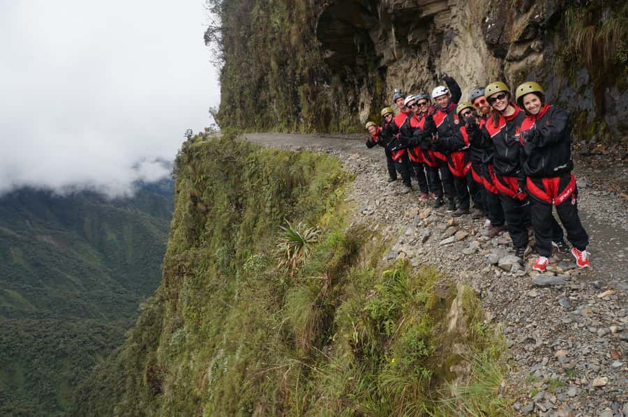 La Paz: Mountain Bike Down the World's Most Dangerous Road - The paved descent gives you time to settle in