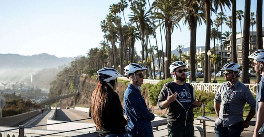 LA: Santa Monica & Venice Beach Bike Adventure - Santa Monica Pier: the classic photo stop