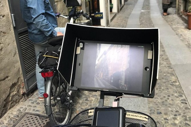 Lake Como: eBike City Tour Guided by an iPad and a Tour Leader - Piazza Cavour and the Volta connection