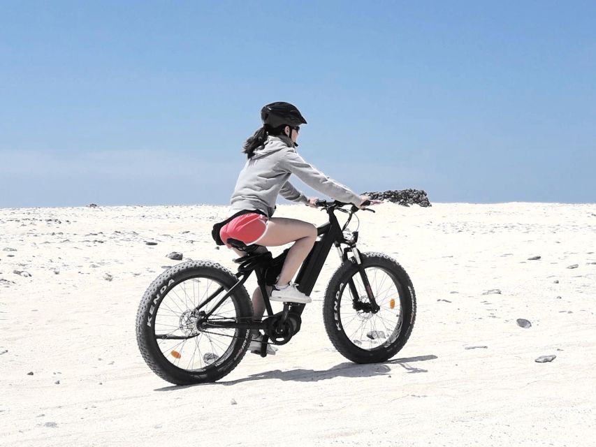 Lanzarote: Advanced 5-Hour Fuerteventura E-Bike Tour - Getting used to the e-bike and rough tracks