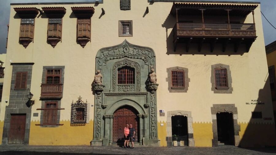 Las Palmas de Gran Canaria: Guided City Tour by Bike - From the port toward Las Palmas old town