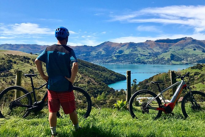Lava Loop- Guided electric mountain bike tour in Akaroa - Riding the crater rim above Akaroa