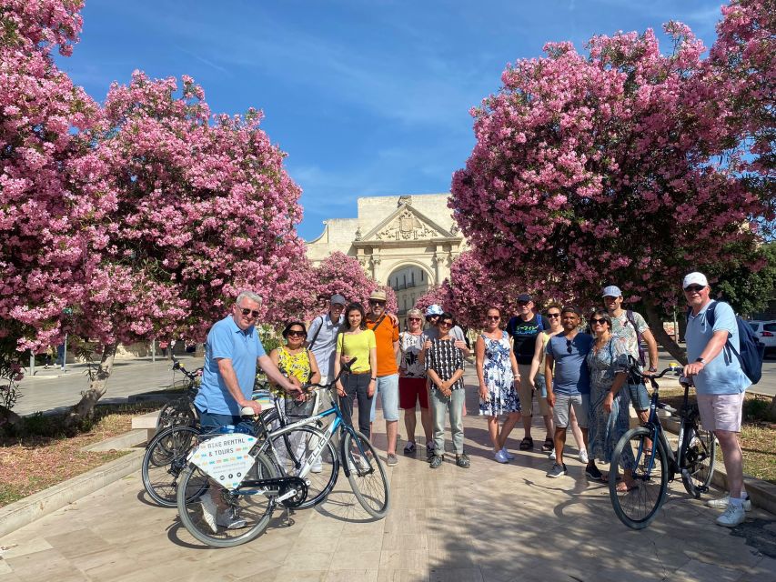 Lecce: Guided Tour & Wine Tasting by Bike - Piazza Sant’Oronzo and the Roman amphitheater