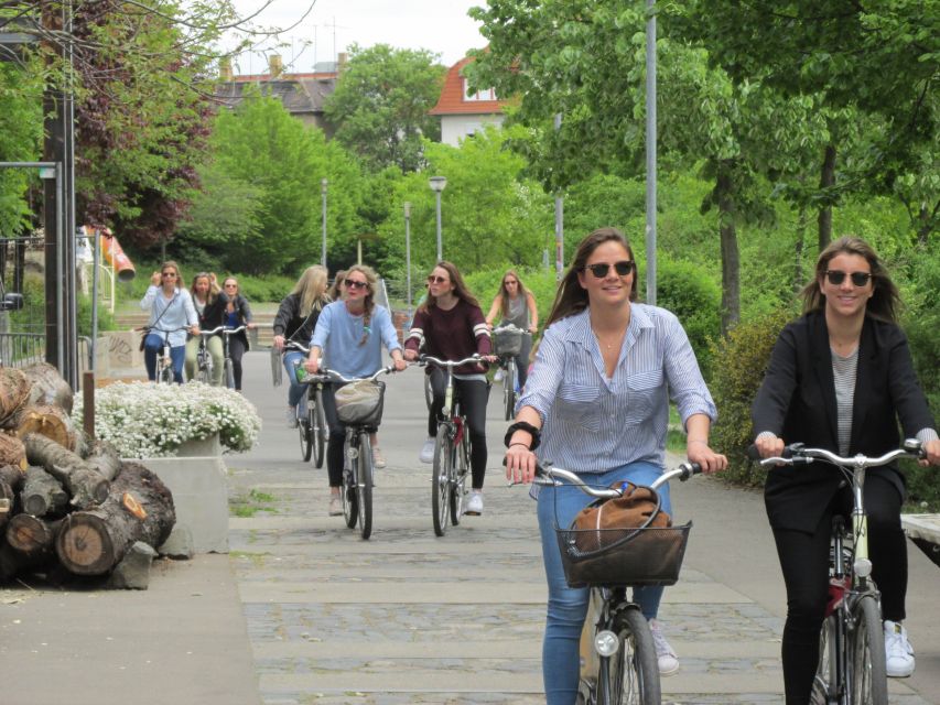 Leipzig: 3-Hour Guided Bike Tour - Parks and green paths: a calmer stretch of the ride