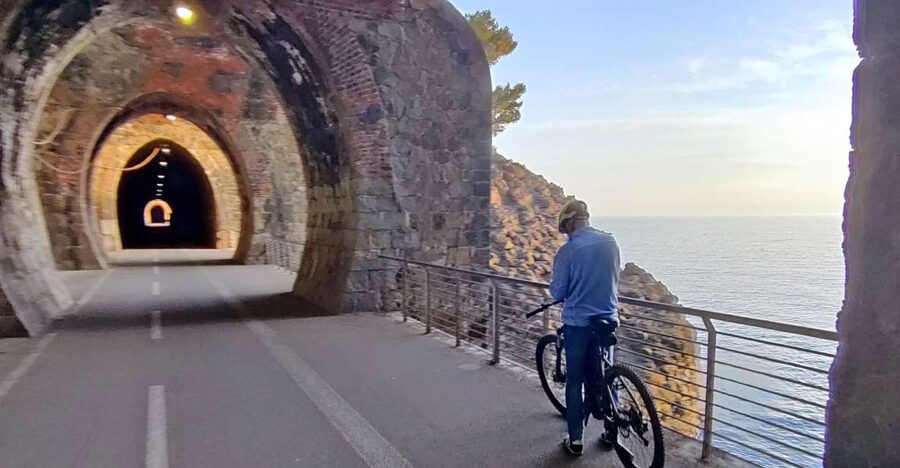 Levanto: Guided E-Bike Tour in Framura with Wine & Focaccia - Why this four-hour ride is worth your time