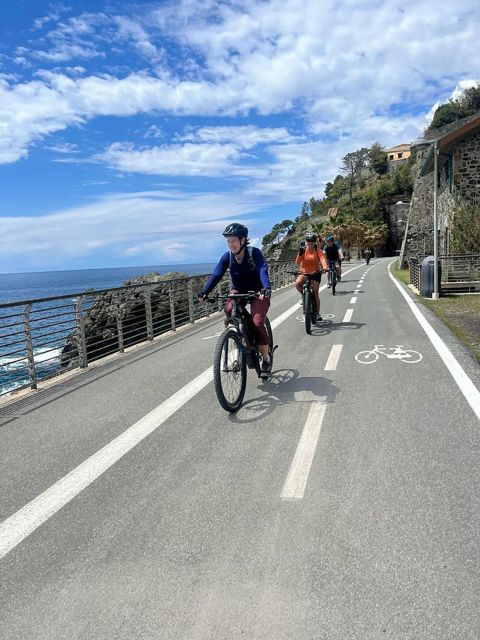 Levanto: Guided E-Bike Tour in Framura with Wine & Focaccia - Climbing from Levanto toward Framura