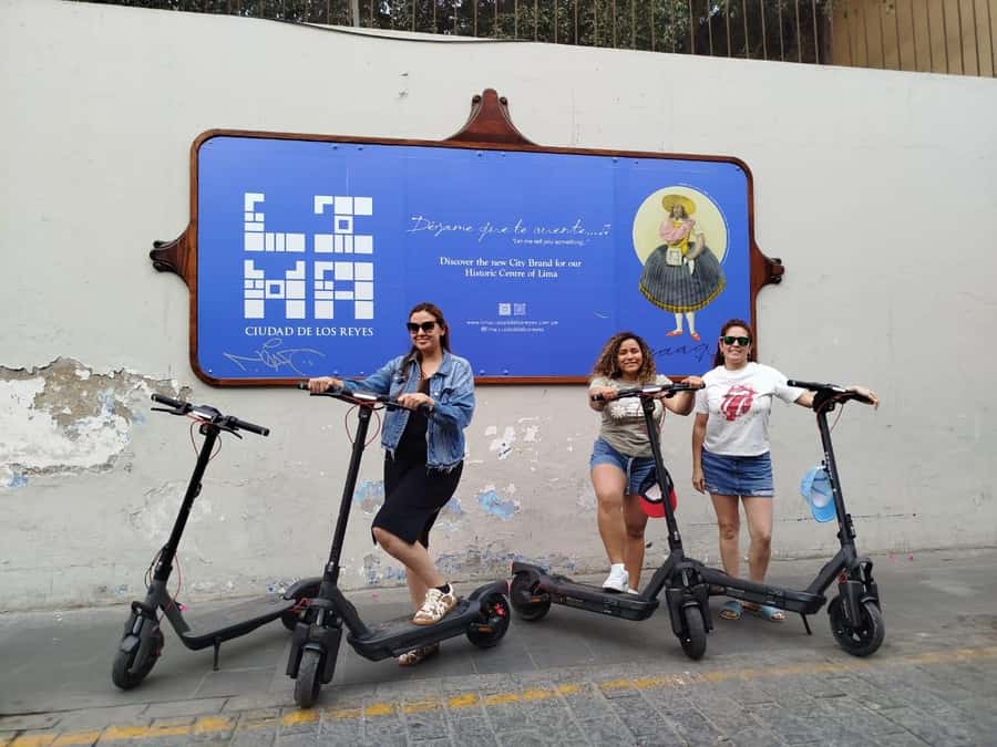 Lima Bike Tour: La Costa Verde & Jesus Statue in Chorrillos - Starting in Miraflores near Kennedy Park