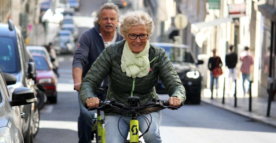 Lisbon: 3-Hour Tour by E-Bike - São Pedro de Alcântara and the first city view