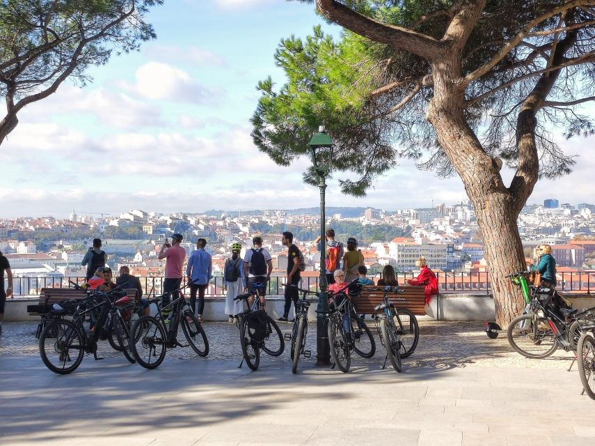 Lisbon: 7 Hills Panoramic Guided Tour by E-Bike - The guides are a major part of the experience