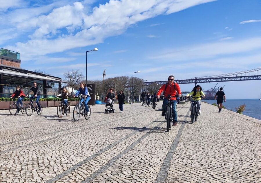 Lisbon: Bike Tour From City Center to Belem - The Discoveries Monument and wide river views
